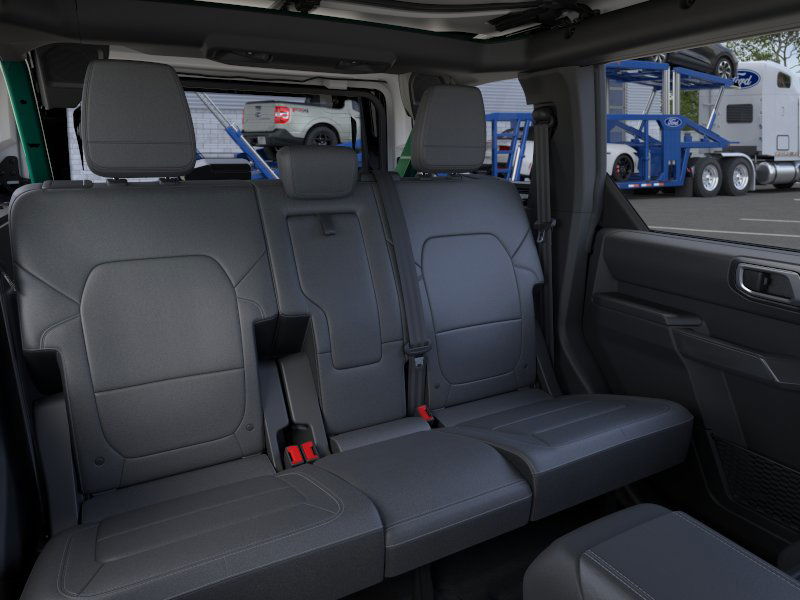 2025 Ford Bronco Outer Banks photo 13