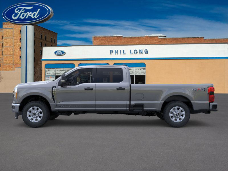 2025 Ford F-250 XLT photo 3