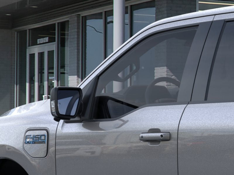 2025 Ford F-150 Lightning Flash 4WD Supercrew 5.5 Box Truck SuperCrew Cab