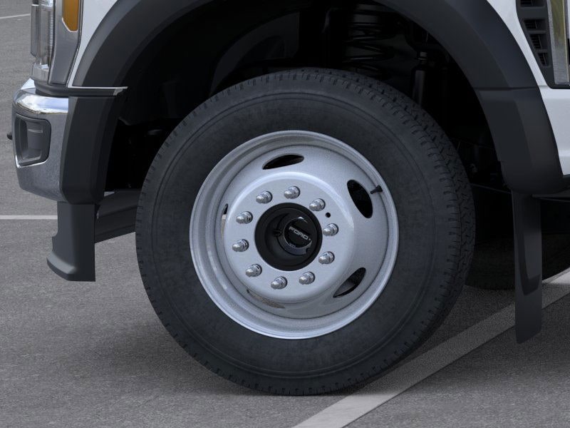 2025 Ford F-450 Super Duty Chassis Cab XL - Photo 20