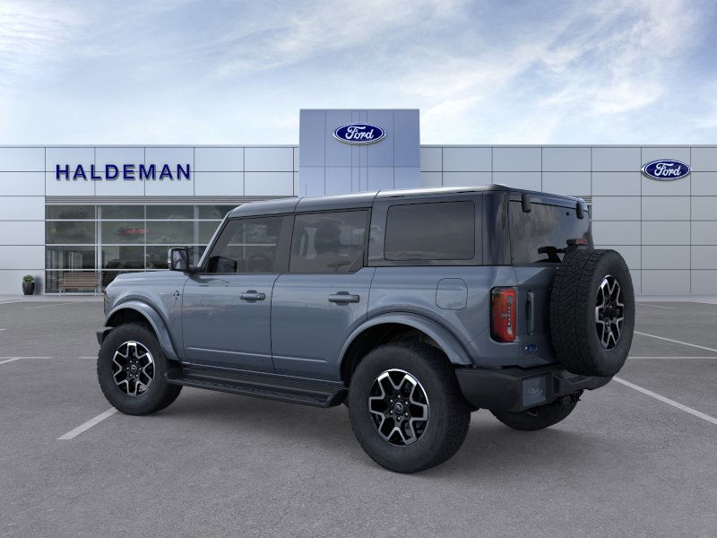 2025 Ford Bronco Outer Banks photo 3