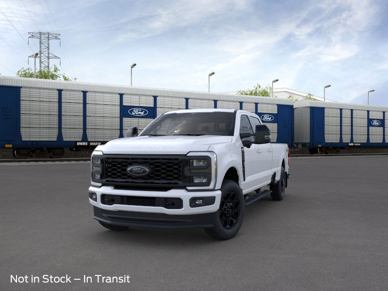 2025 Ford F-250 Lariat photo 2