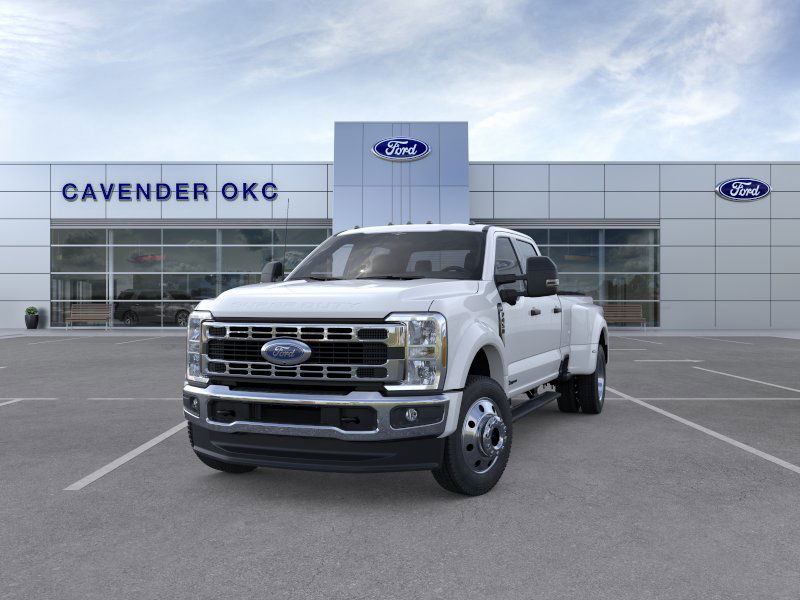 2026 Ford F-450 XLT photo 2
