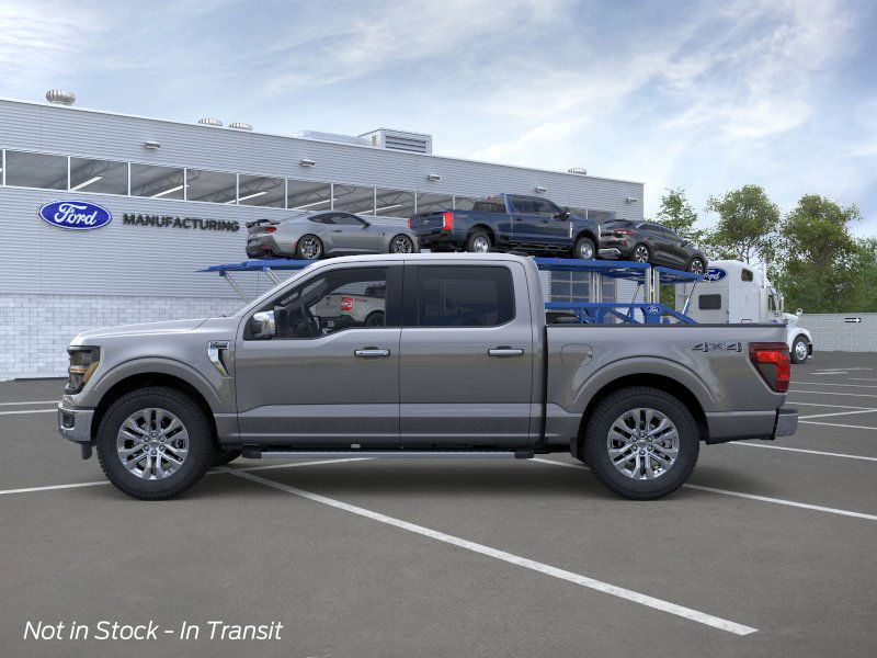 2025 Ford F-150 XLT photo 2