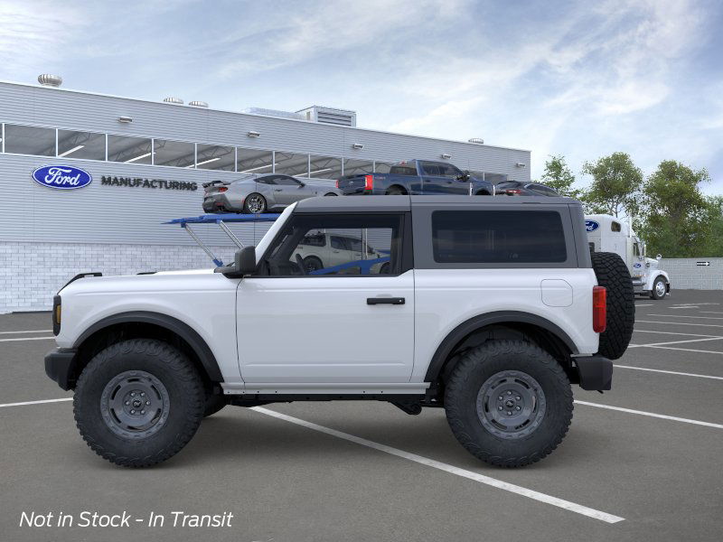 2025 Ford Bronco Base photo 2