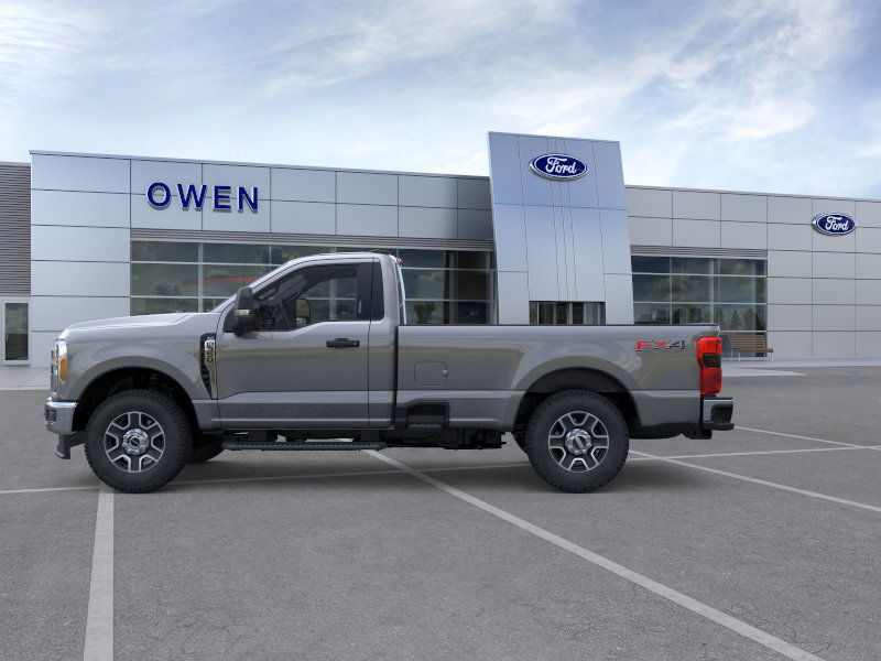 2025 Ford F-350 Super Duty XLT - Photo 3