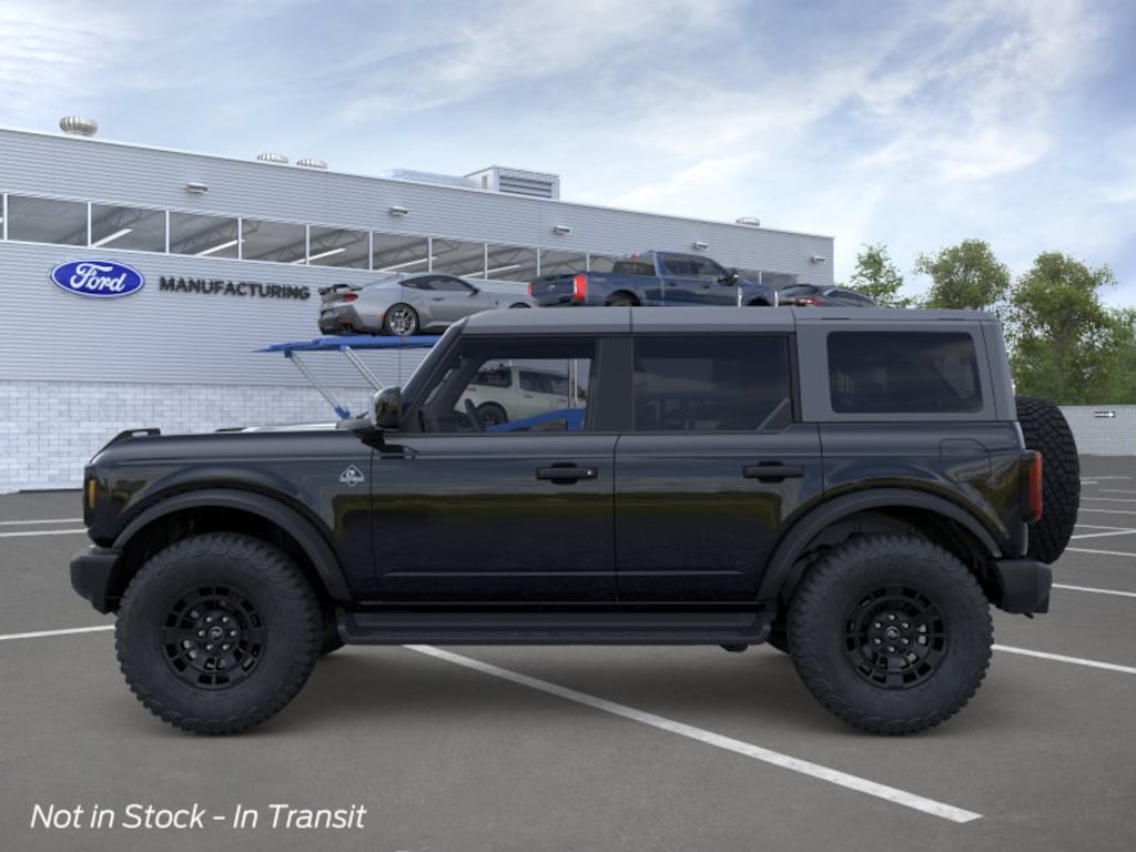 New 2026 Ford Bronco Outer Banks SUV