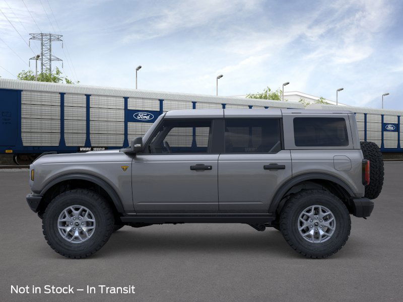 2025 Ford Bronco Badlands photo 3