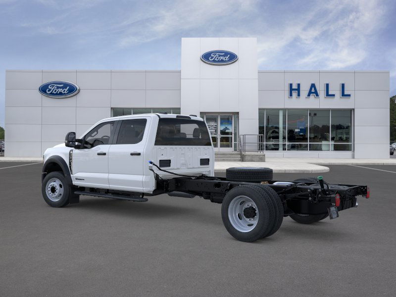 2025 Ford F-550 Super Duty Chassis Cab XL - Photo 4