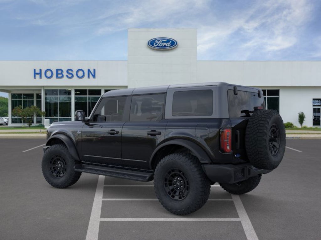 New 2026 Ford Bronco Outer Banks SUV
