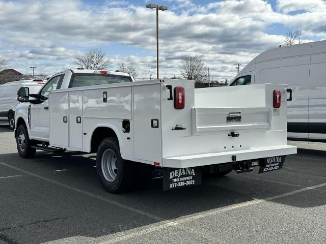 2024 Ford F-350 Super Duty Chassis Cab XL - Photo 24