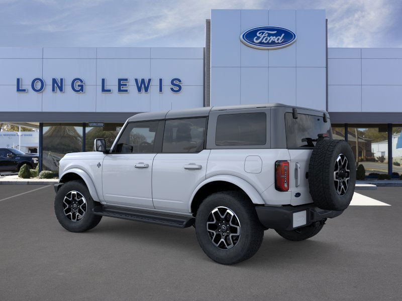 2025 Ford Bronco Outer Banks photo 2