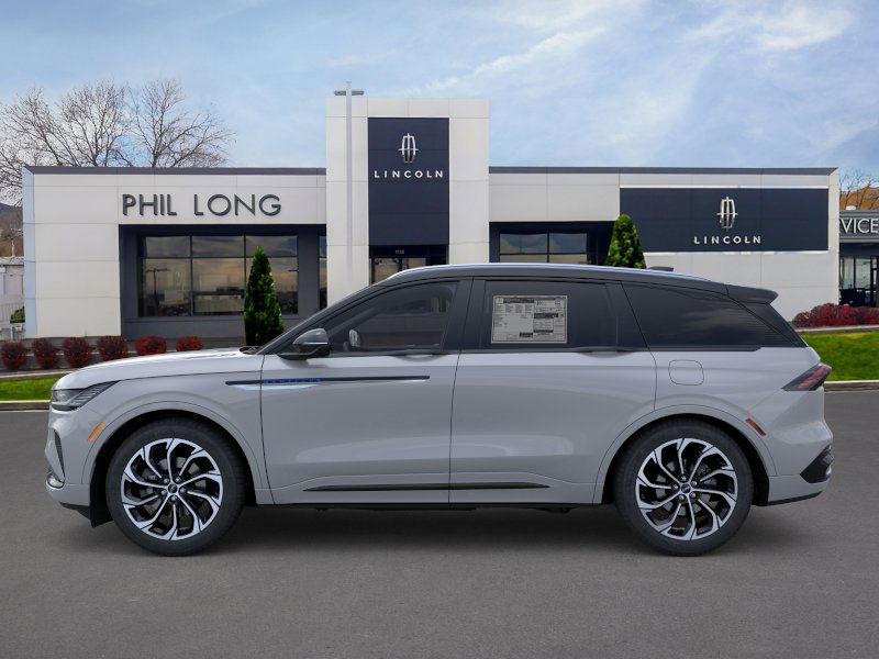 2026 Lincoln Nautilus Reserve photo 3