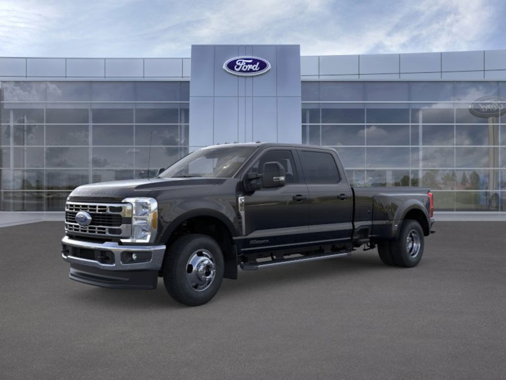 New 2026 Ford Super Duty F-350 XLT TRUCK