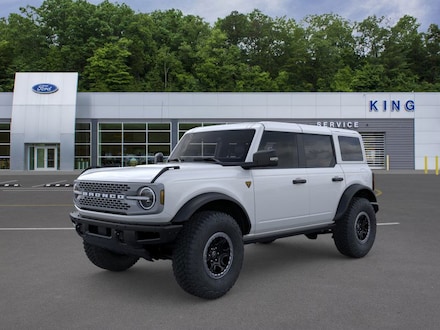 2025 Ford Bronco Badlands SUV