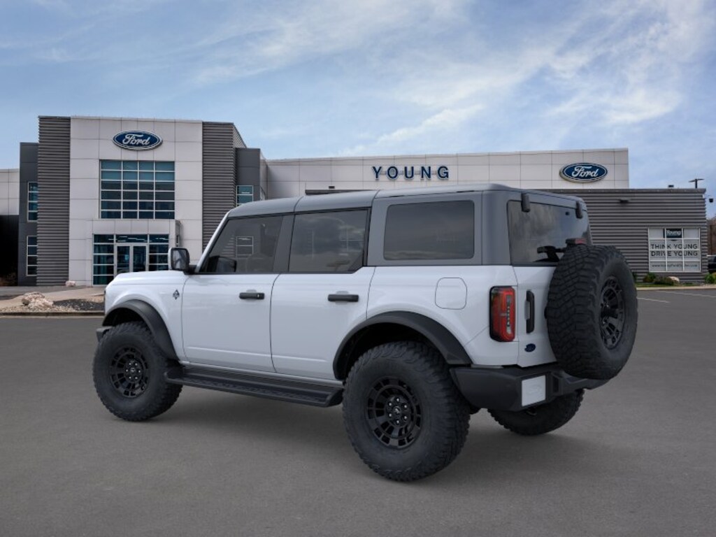 New 2026 Ford Bronco Outer Banks SUV