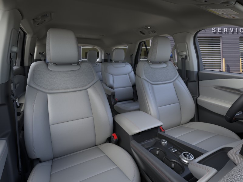 2026 Ford Explorer Active - Photo 10