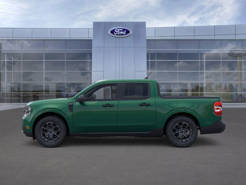 2025 Ford Maverick XLT photo 2