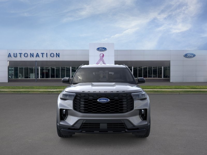 2026 Ford Explorer ST-Line - Photo 18