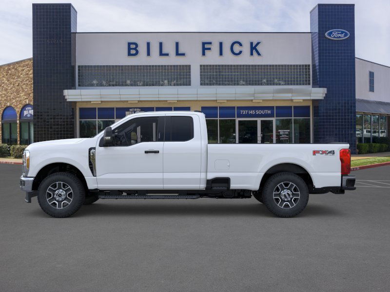 2025 Ford F-350 XLT photo 3