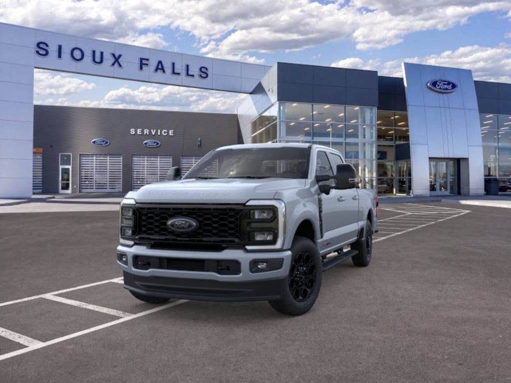 New 2026 Ford F-350 Lariat Truck Crew Cab