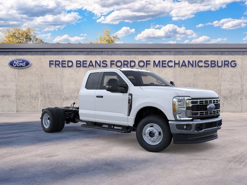 2026 Ford F-350 Super Duty Chassis Cab XL - Photo 28