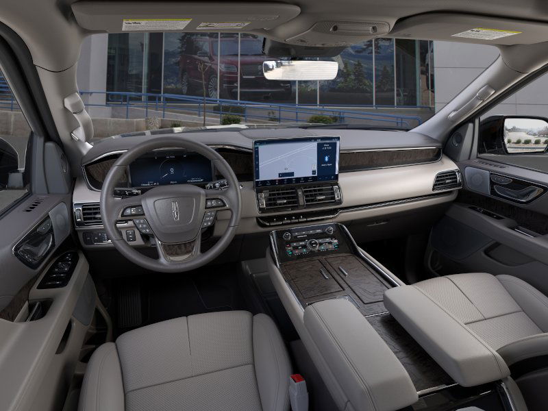 Thumbnail: 2024 Lincoln Navigator - 39