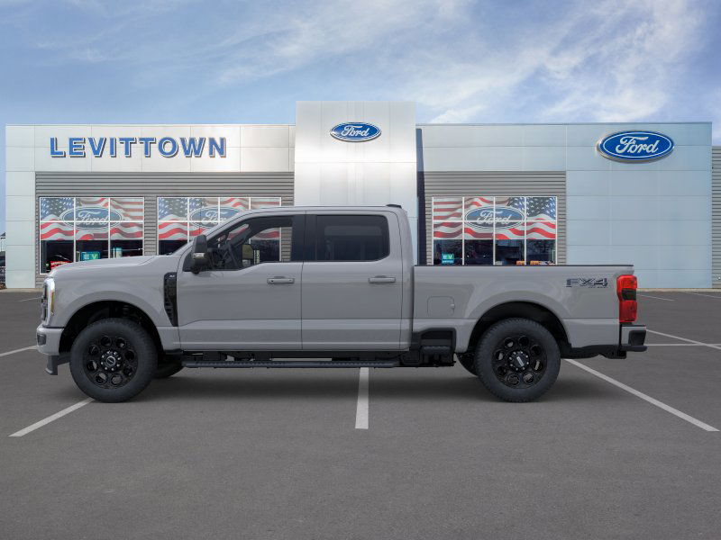 2026 Ford F-350 XLT photo 3