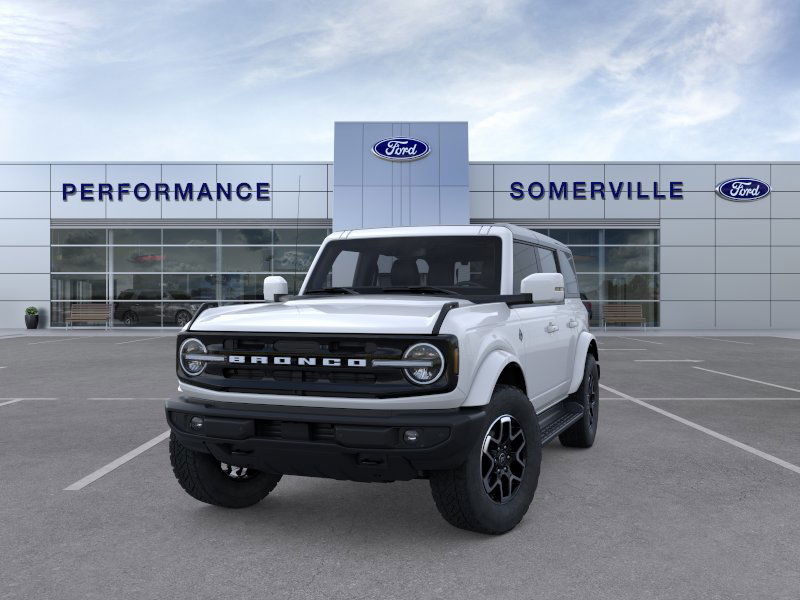 2025 Ford Bronco Outer Banks photo 2