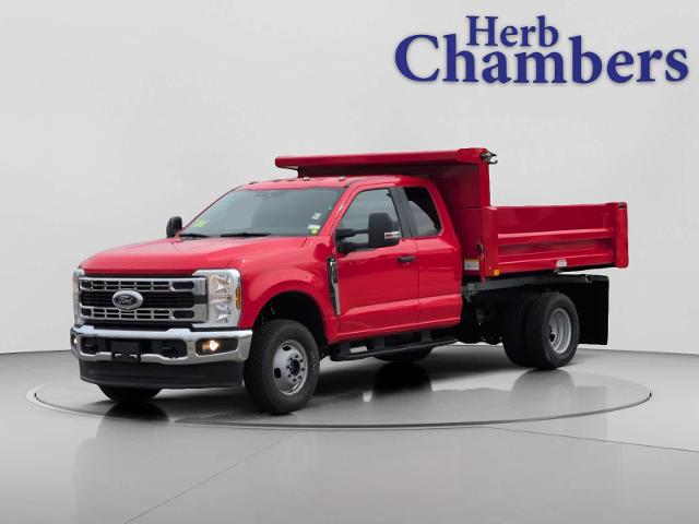 2025 Ford F-350 Super Duty Chassis Cab XL - Photo 39