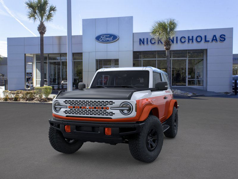 2025 Ford Bronco First Edition photo 2