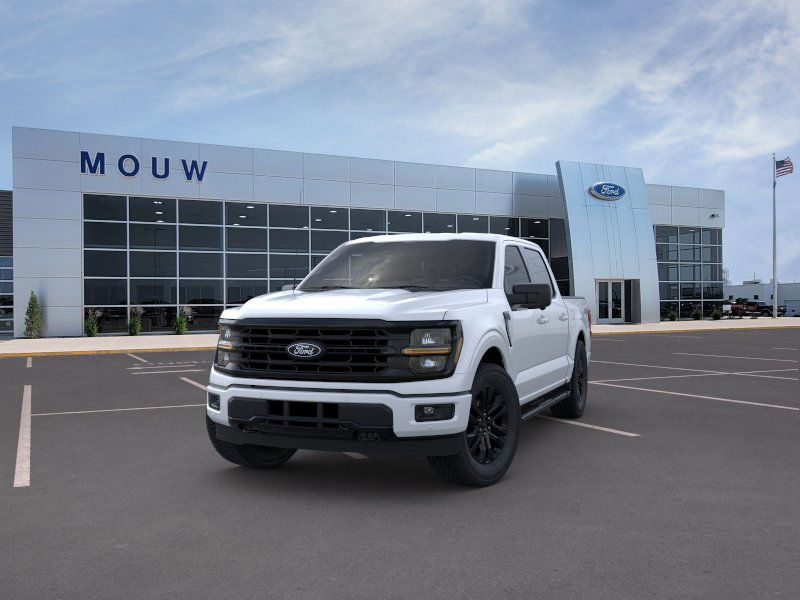 2025 Ford F-150 XLT photo 2