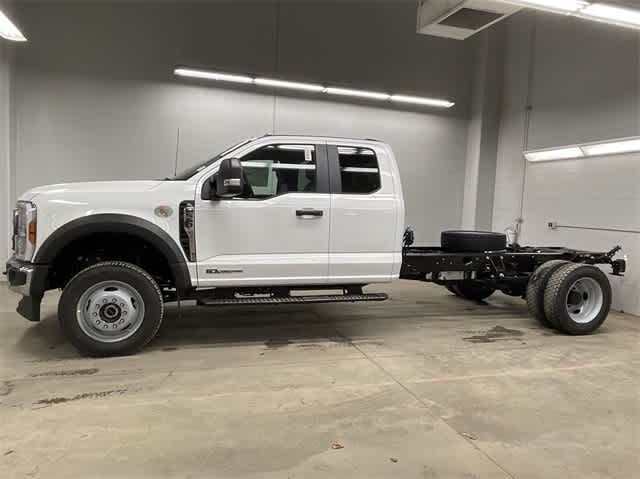 Thumbnail: 2025 Ford Econoline - 26