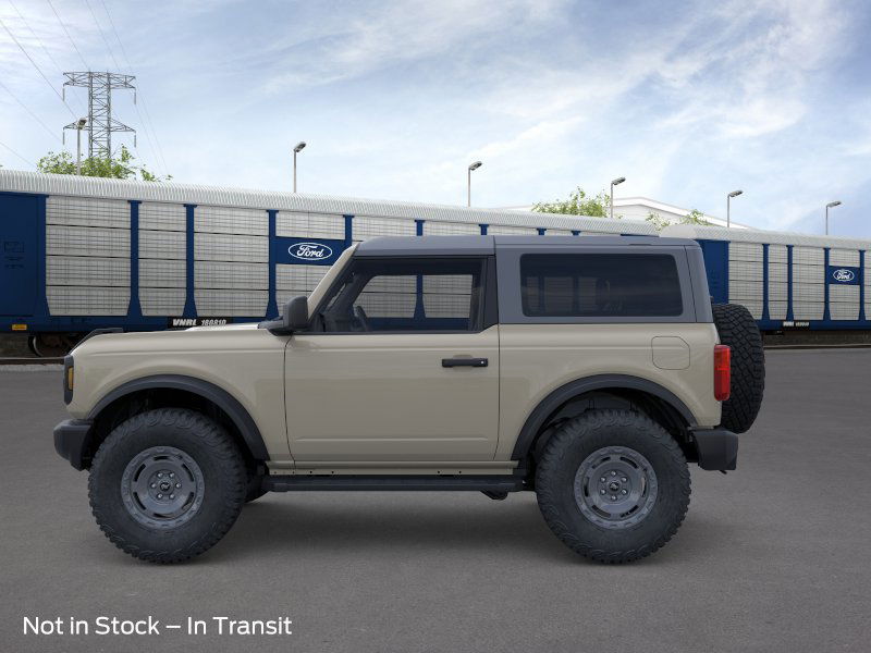 2025 Ford Bronco Base photo 3