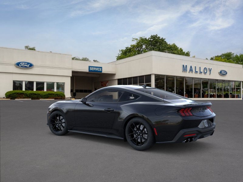 2025 Ford Mustang GT photo 4