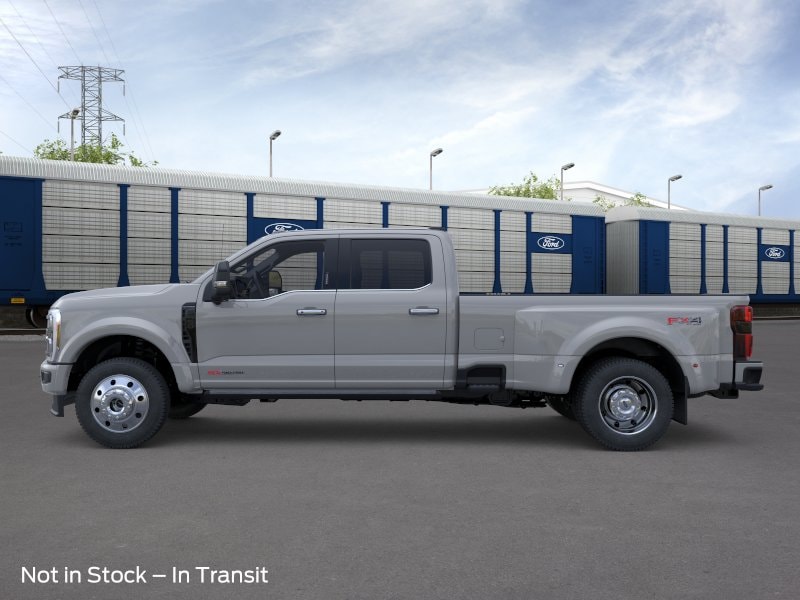 Super Duty F-450&reg; Platinum&reg;