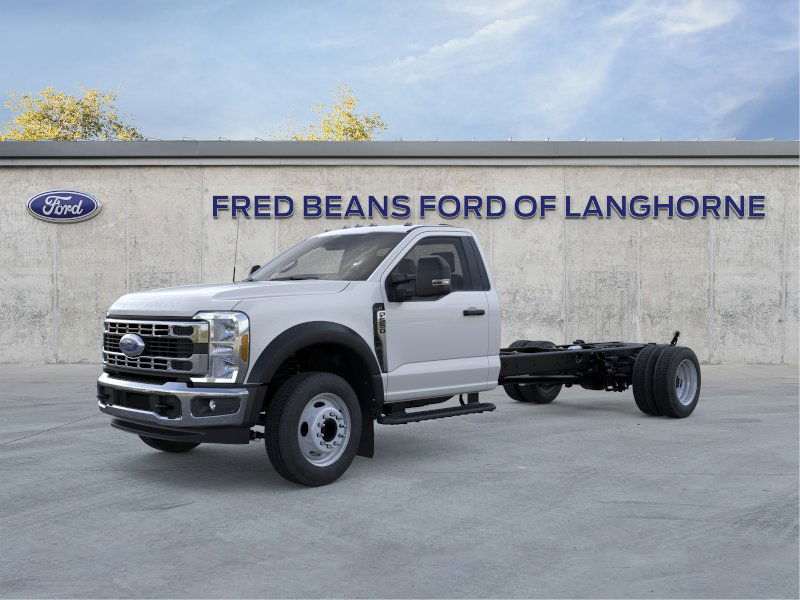2025 Ford F-550 XL photo 3