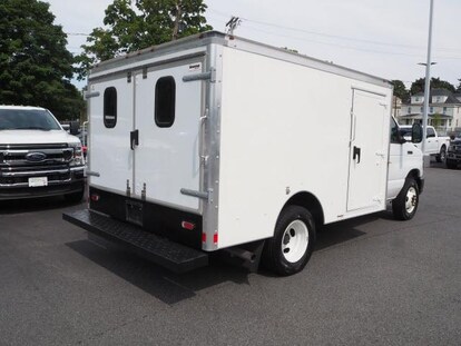 New 19 Ford E 350 Cutaway Supreme 10 Spartan Box Oxford White On Sale At Kelly Ford Beverly Ma Vin 1fdwe3fs4kdc707 New 19 Ford E 350 Cutaway Supreme 10 Spartan Box Oxford White On Sale At Kelly Ford Beverly Ma Vin 1fdwe3fs4kdc707