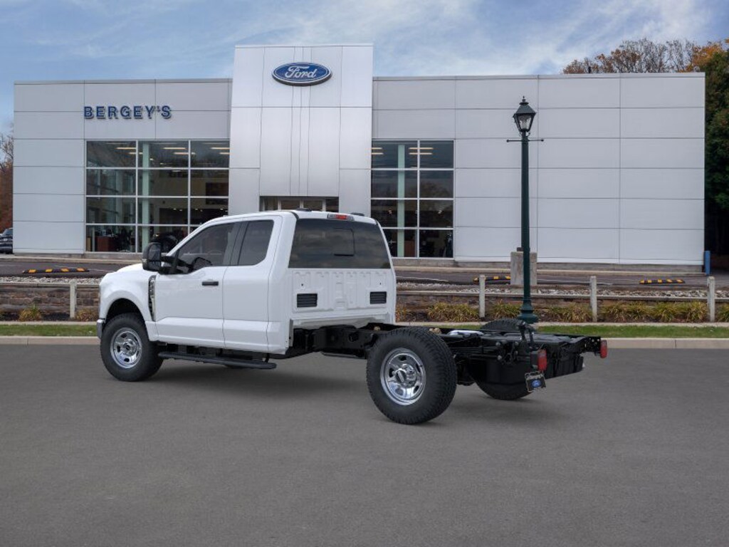 New 2026 Ford F-350SD XL Chassis