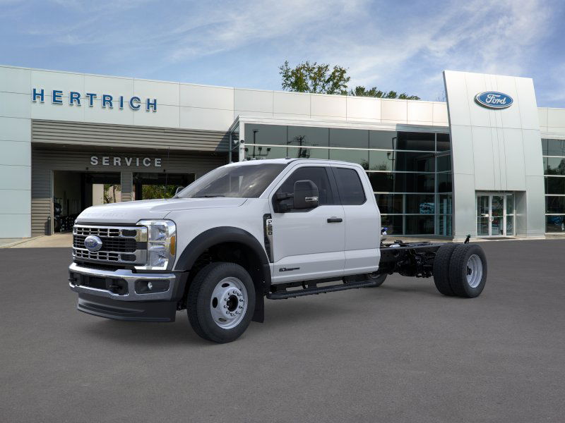 2025 Ford Super Duty F-550 DRW F-550 XL Truck Super Cab