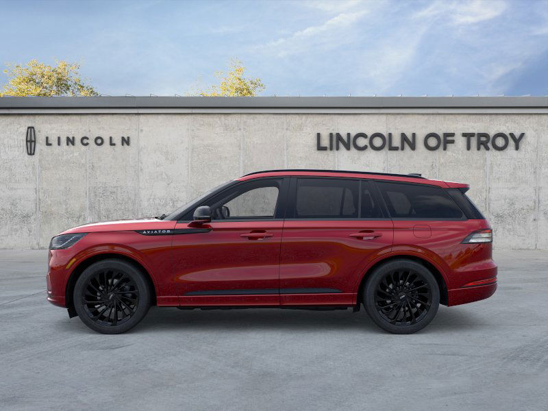 2025 Lincoln Aviator Reserve photo 2