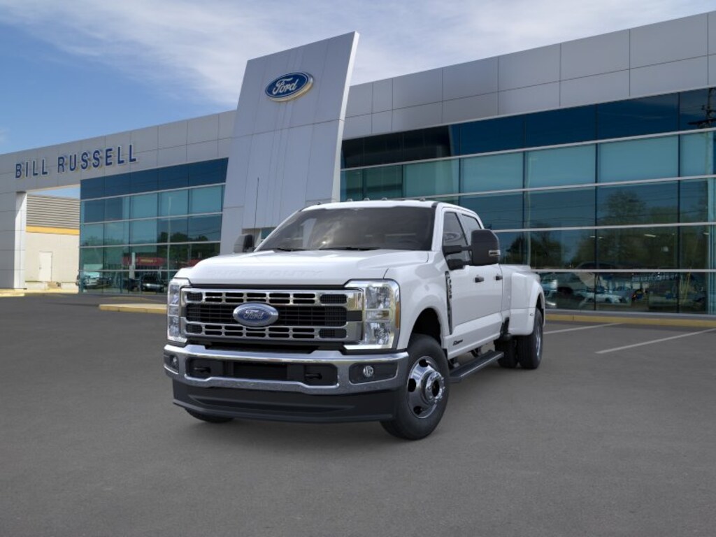 New 2026 Ford Super Duty 2S Truck Crew Cab