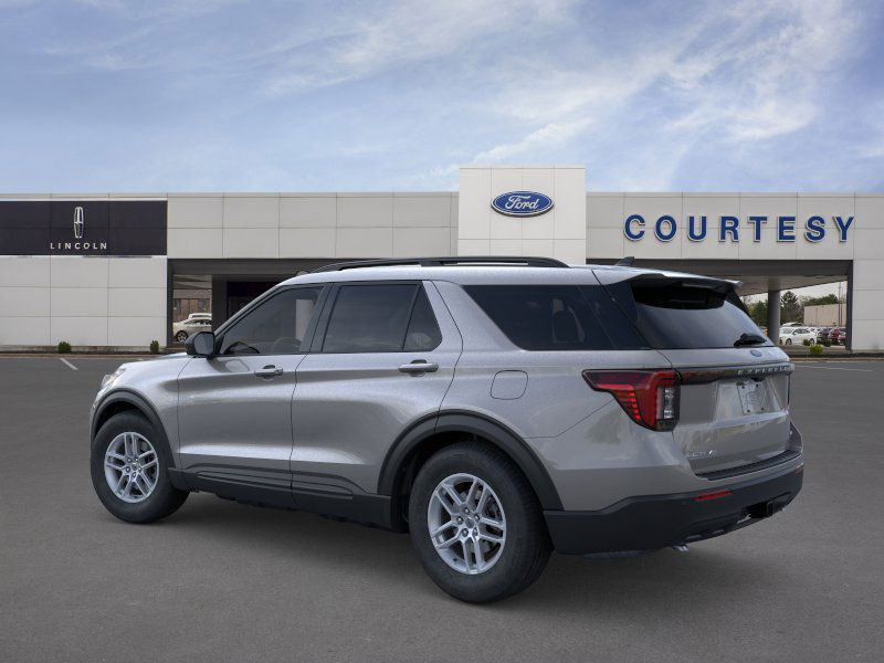 2026 Ford Explorer photo 3