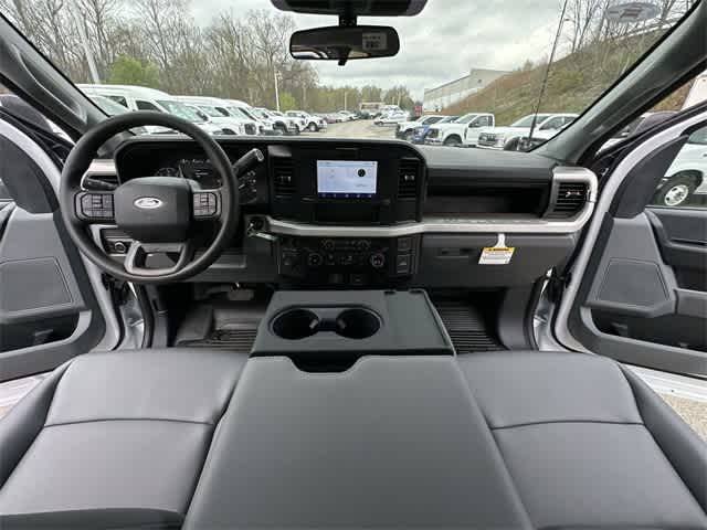 Thumbnail: 2025 Ford Econoline - 45