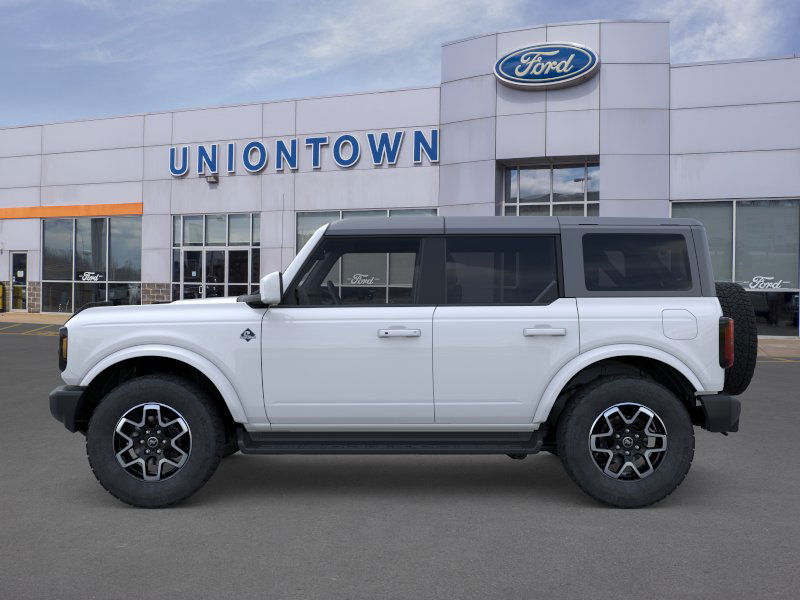 2025 Ford Bronco Outer Banks photo 3