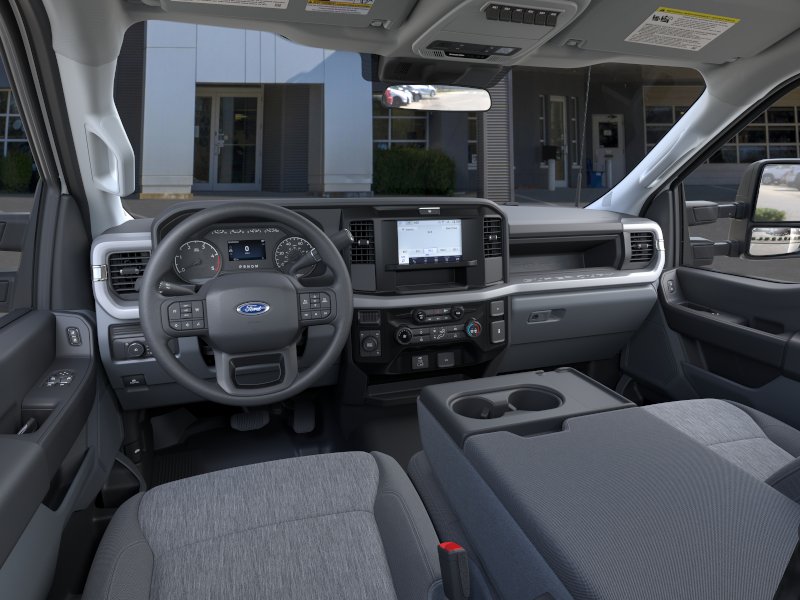 2025 Ford F-350 Super Duty Chassis Cab XL - Photo 31