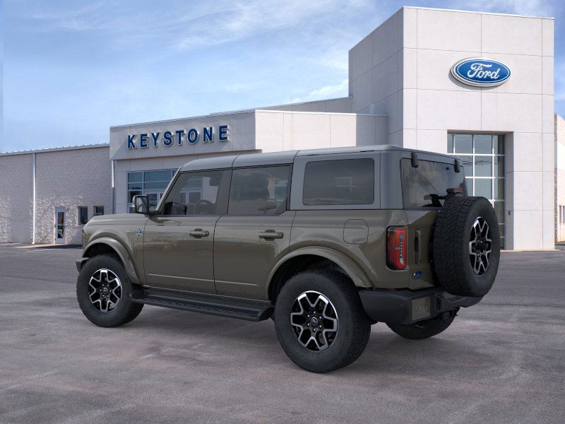 2025 Ford Bronco Outer Banks photo 3