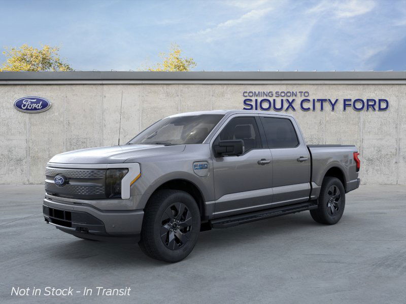 2025 Ford F-150 Lightning Flash's photo