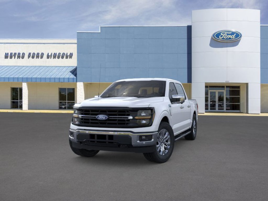 New 2025 Ford F-150 XLT Crew Cab