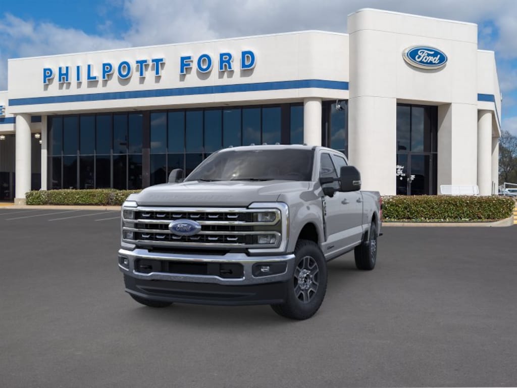 New 2026 Ford F-250 LARIAT Truck Crew Cab